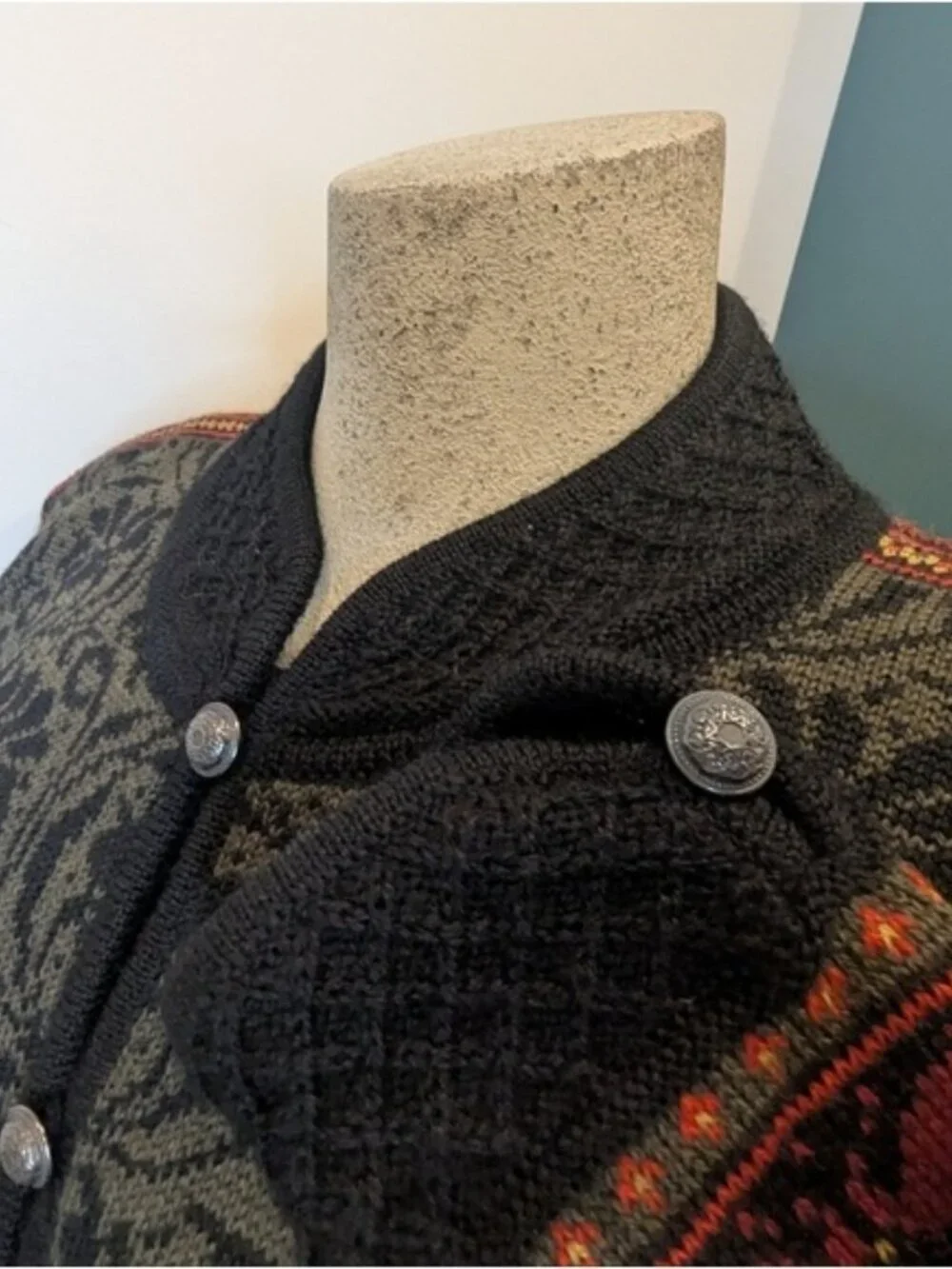 Vintage Dale of Norway black & green Wool cardigan sweater Women's Size Med